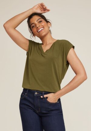 24/7 Crepe V Neck Tee