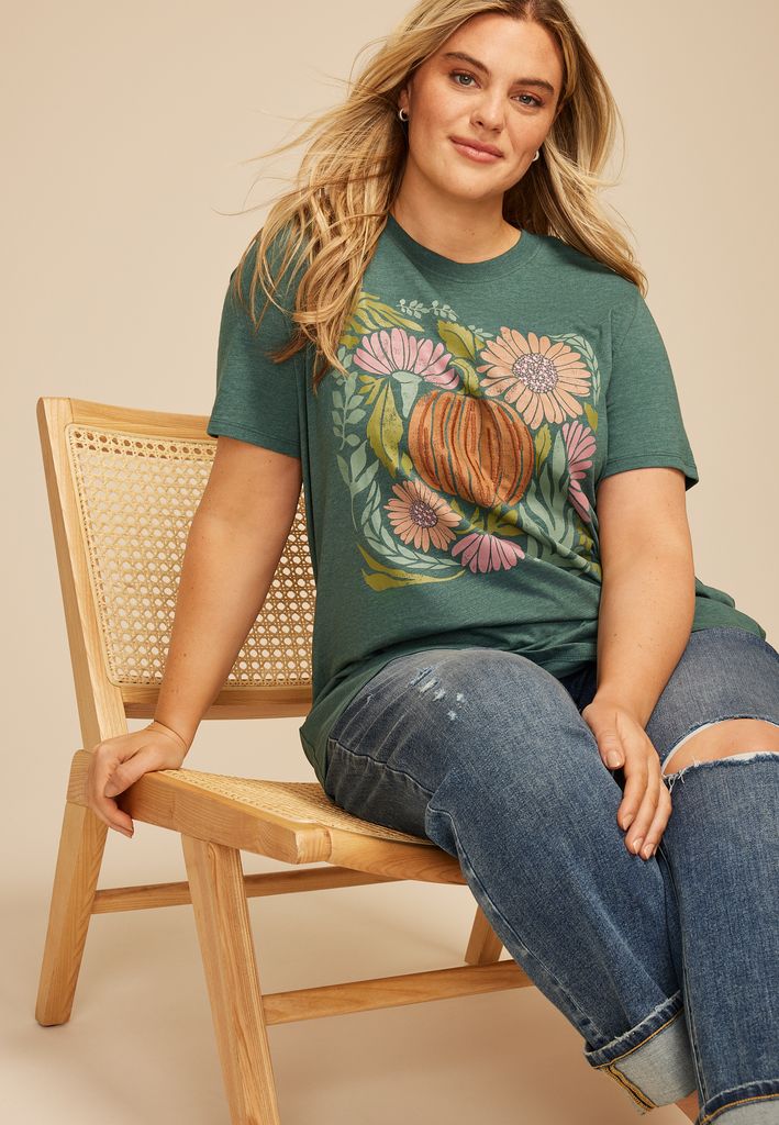 Plus Size Embroidered Pumpkin Oversized Fit Graphic Tee - Image 3