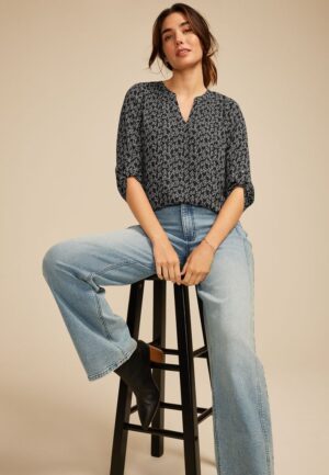 Atwood 3/4 Sleeve Wheat V Neck Blouse