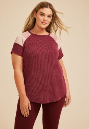 Plus Size Wavy Ribbed Colorblock Raglan Tee