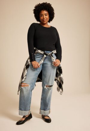 Plus Size Soft Essential Crew Neck Snap Cuff Top