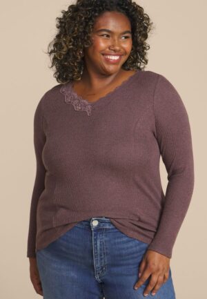 Plus Size Cozy Lace Trim V Neck Top