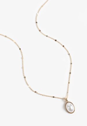 Gold Oval Pearl Necklace